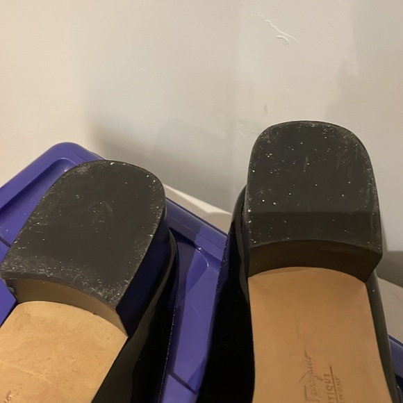 Salvatore Ferragamo Peep Toe Heels - Size 8.5 - Picture 13 of 15